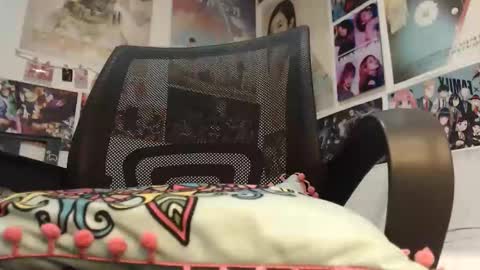 Ariana online show from January 2025 06:17:01 PM