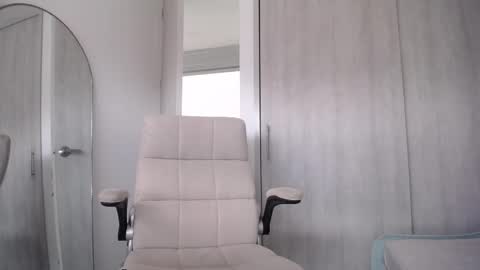Snapshot of _arianalzate_ chatting on March 2025 05:28:01 PM 60 online show from March 2025 05:28:01 PM