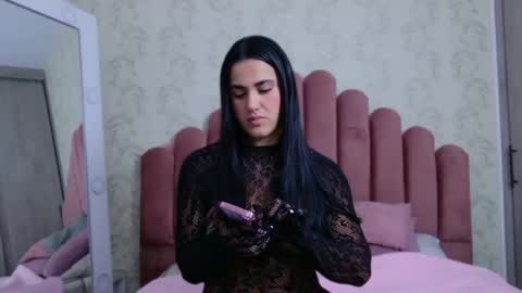 Queen Cruz online show from October 2025 01:24:02 AM