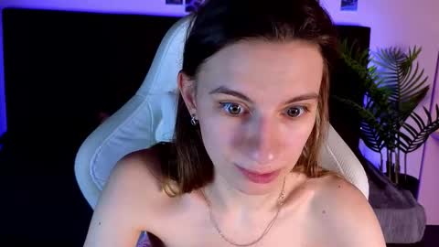 Snapshot of _ash_leyy_ chatting on February 2026 06:19:02 AM _ash_leyy_ online show from February 2026 06:19:02 AM