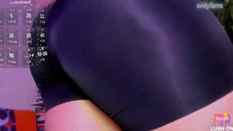 Snapshot of _asscutebig_ chatting on October 2025 06:33:01 AM fer online show from October 2025 06:33:01 AM