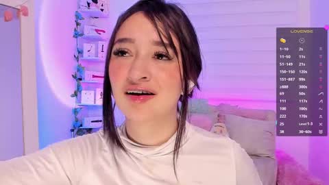 Andrea online show from February 2025 05:43:02 PM