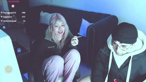 Lunita  online show from February 2025 12:05:02 PM