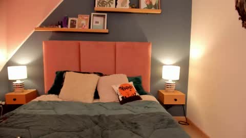 Sofia online show from January 2026 05:27:02 PM