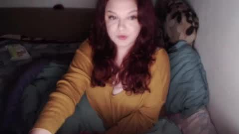 Snapshot of _bella_28 chatting on December 2024 05:42:01 AM em online show from December 2024 05:42:01 AM