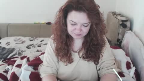 Snapshot of _bella_28 chatting on October 2025 09:02:02 AM em online show from October 2025 09:02:02 AM