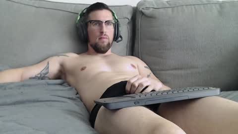 _bigd69 online show from December 2024 02:30:01 PM