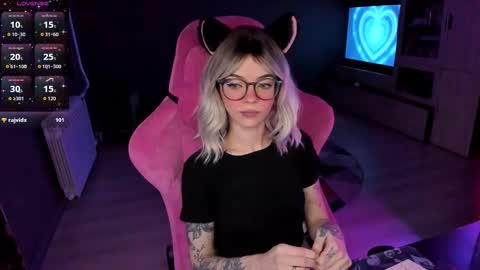 Snapshot of _black_fox__ chatting on February 2026 12:07:01 AM Olivia Subscribe to my Fansly - online show from February 2026 12:07:01 AM