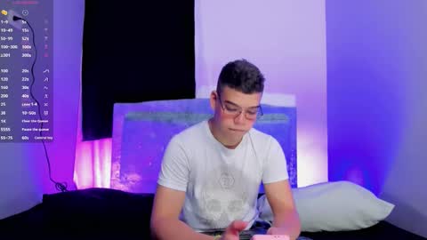 Snapshot of _blake_boy chatting on October 2025 08:48:02 AM _blake_boy online show from October 2025 08:48:02 AM