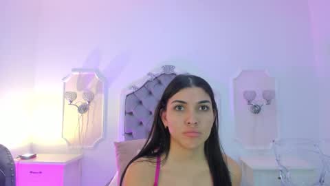 Brenda  online show from November 2025 07:46:02 PM