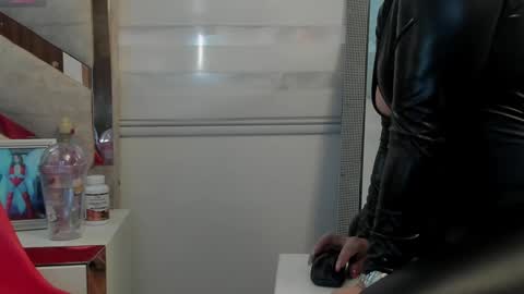 Snapshot of _brendamichel_ chatting on February 2025 12:48:02 PM Brenda online show from February 2025 12:48:02 PM