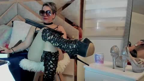 Snapshot of _brendamichel_ chatting on February 2025 03:32:02 PM Brenda online show from February 2025 03:32:02 PM