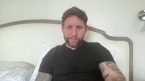 Snapshot of _british_hung_ chatting on April 2026 11:00:02 AM UK BigThick Cock online show from April 2026 11:00:02 AM