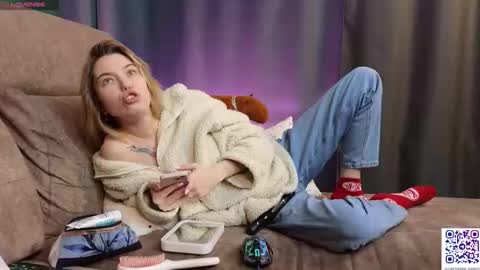 _capybara0_0 online show from February 2025 09:20:02 AM