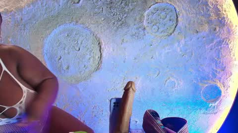 Caro. online show from March 2026 07:58:01 PM