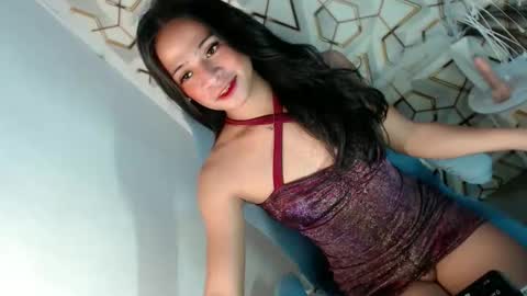 Kate flores online show from April 2026 03:43:01 PM