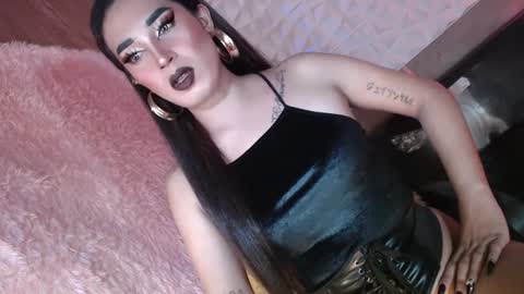 Caroline online show from February 2025 05:57:02 AM