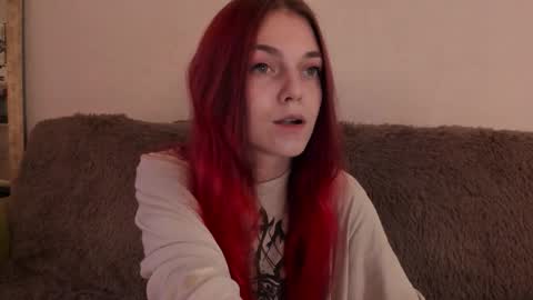 Snapshot of _caroline_coy chatting on October 2025 01:53:02 PM Caroline online show from October 2025 01:53:02 PM