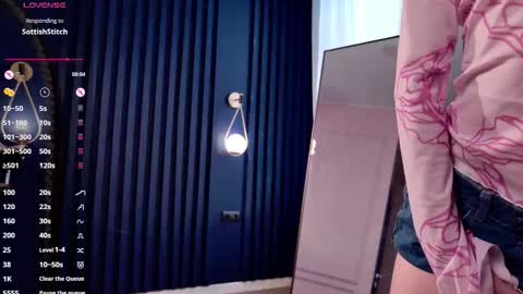 _chillbacca_ online show from February 2026 12:30:01 PM