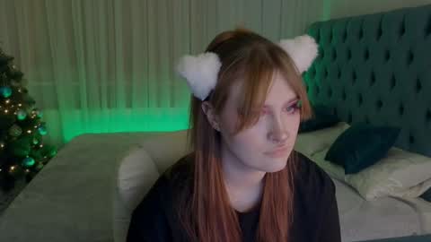 Alisa NO NUDE online show from January 2025 09:54:01 PM