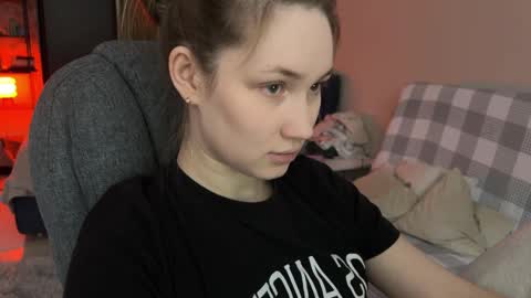 _chloe_miller_ online show from February 2026 12:12:01 PM