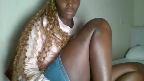 clara online show from January 2025 12:13:01 PM