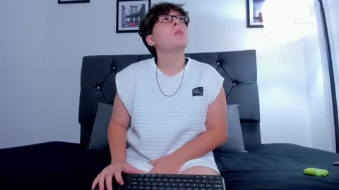 Darcy online show from January 2026 12:42:01 PM