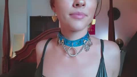 DemiDee online show from February 2025 02:16:01 PM