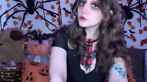 Kate online show from October 2025 05:48:02 AM