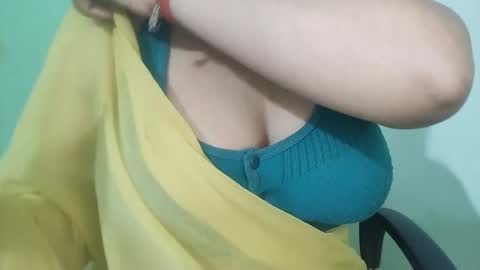 Snapshot of _dreamgirl_0 chatting on February 2026 04:16:02 PM _dreamgirl_0 online show from February 2026 04:16:02 PM