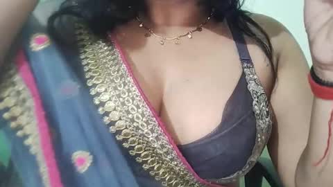 Snapshot of _dreamgirl_0 chatting on March 2026 11:40:01 PM _dreamgirl_0 online show from March 2026 11:40:01 PM