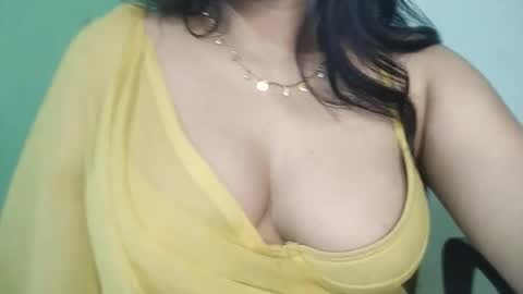 _dreamgirl_0 online show from March 2026 10:28:02 PM