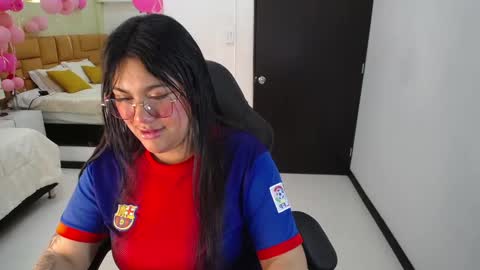 Snapshot of _dulcinea_1 chatting on February 2025 03:01:01 AM Dulcinea online show from February 2025 03:01:01 AM