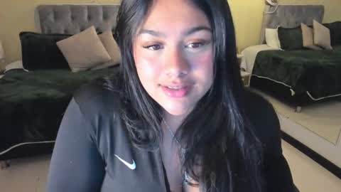 Dulcinea online show from October 2025 03:51:02 AM