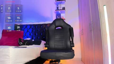 Duriel online show from April 2026 10:51:02 PM