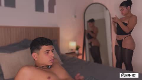 Emma and Tonny online show from March 2026 12:02:02 PM