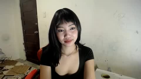 Snapshot of _ellevivien chatting on March 2026 05:49:01 PM Elle online show from March 2026 05:49:01 PM