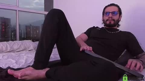 Snapshot of _elon_coxx_ chatting on November 2025 10:53:02 PM - online show from November 2025 10:53:02 PM