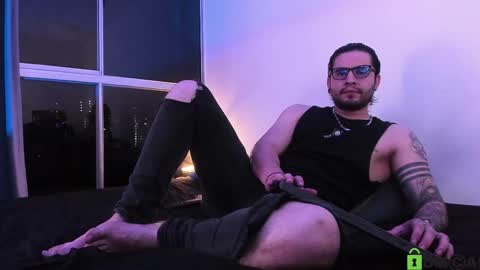 Snapshot of _elon_coxx_ chatting on April 2026 04:32:01 AM - online show from April 2026 04:32:01 AM