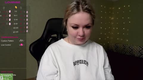 chloue and Gretta online show from December 2024 05:14:02 AM