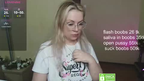 Snapshot of _elven_dreams__ chatting on July 2026 07:05:02 AM chloue and Gretta online show from July 2026 07:05:02 AM