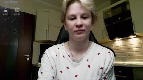 Snapshot of _elven_dreams__ chatting on July 2026 07:10:01 PM chloue and Gretta online show from July 2026 07:10:01 PM