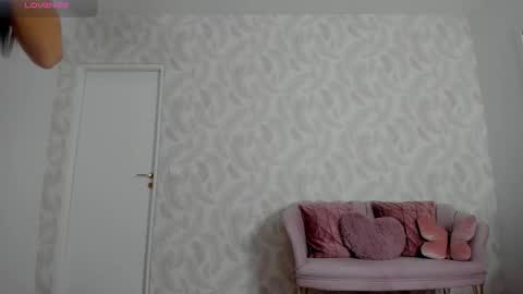 Elysa online show from September 2025 04:49:01 AM