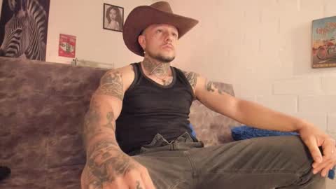 Emilio online show from November 2025 10:15:01 AM