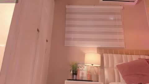 Snapshot of _emily__cb chatting on January 2026 01:47:02 PM Hi Im Emily online show from January 2026 01:47:02 PM