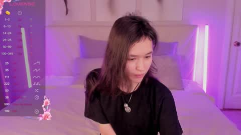 _emily__strike_ online show from November 2025 10:18:01 AM