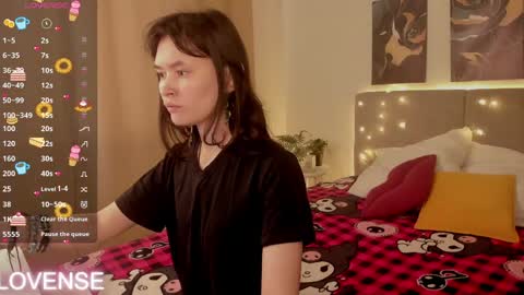 _emily__strike_ online show from April 2026 01:30:01 AM