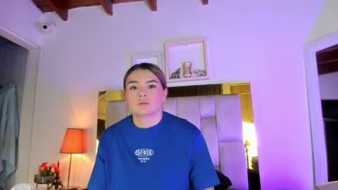 Isabella online show from January 2025 12:07:02 PM