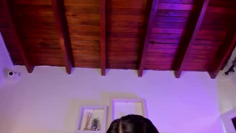 Isabella online show from April 2026 12:10:01 PM