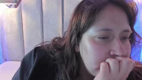 Emily  online show from September 2025 11:21:01 AM